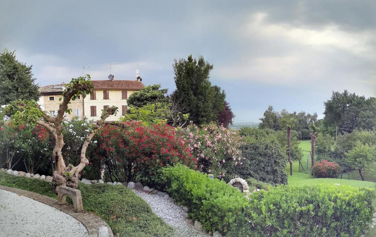 Hôtel Casal Del Pigno à Peschiera del Garda Extérieur photo