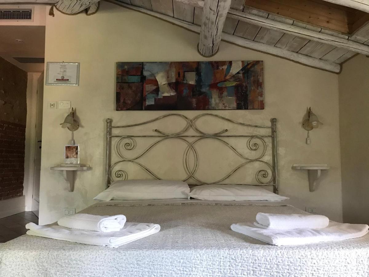 Hôtel Casal Del Pigno à Peschiera del Garda Extérieur photo
